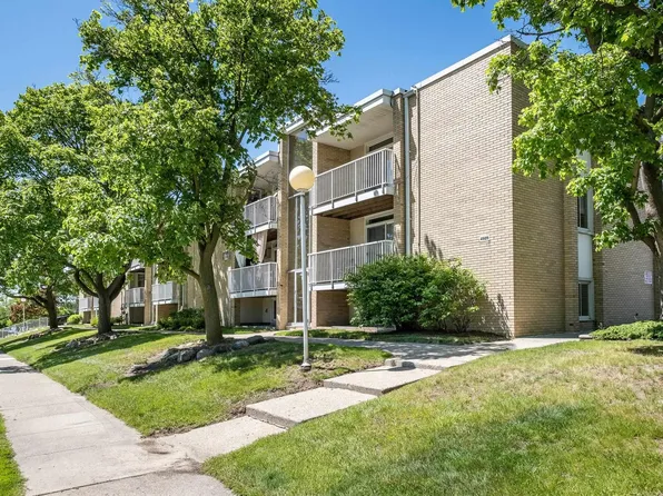 4909 Crooks Rd APT E5, Royal Oak, MI 48073