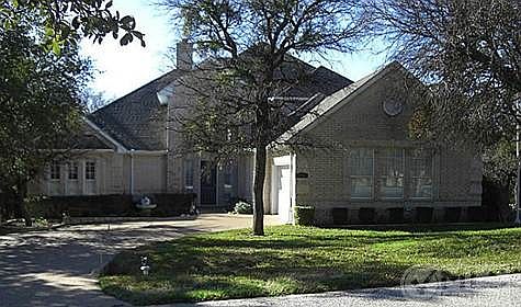 1st image of 26003 Woodacre Dr