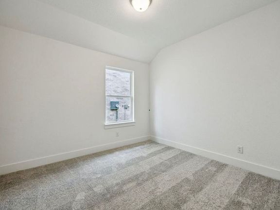 5th image of 3832 Pennington Ave