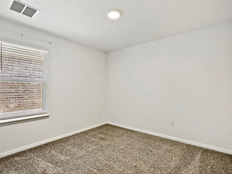 2816 Owl Head Dr — Photo 17
