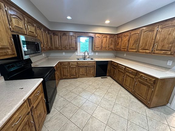 3rd image of 1515 Woodbury Ct