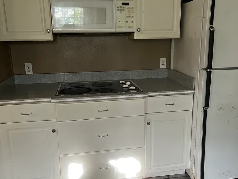 4 Linwood Dr — Photo 10
