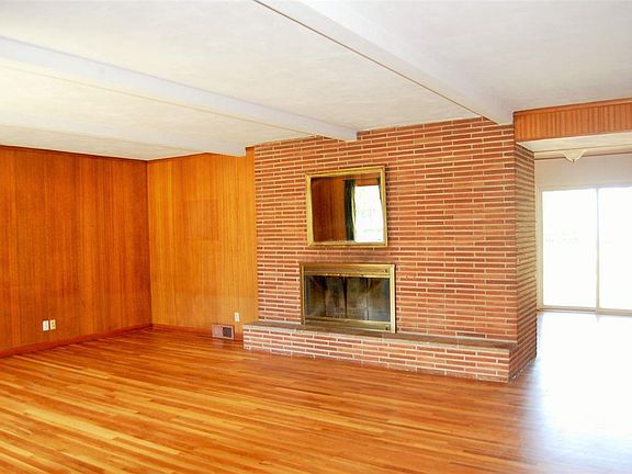 2nd image of 500 South Ave E