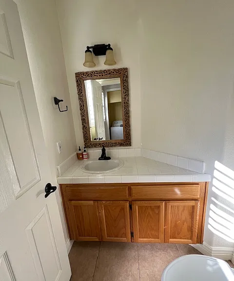 1900 Fallbrook Ln — Photo 37