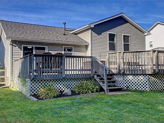 3rd image of 35317 Oxford Ct