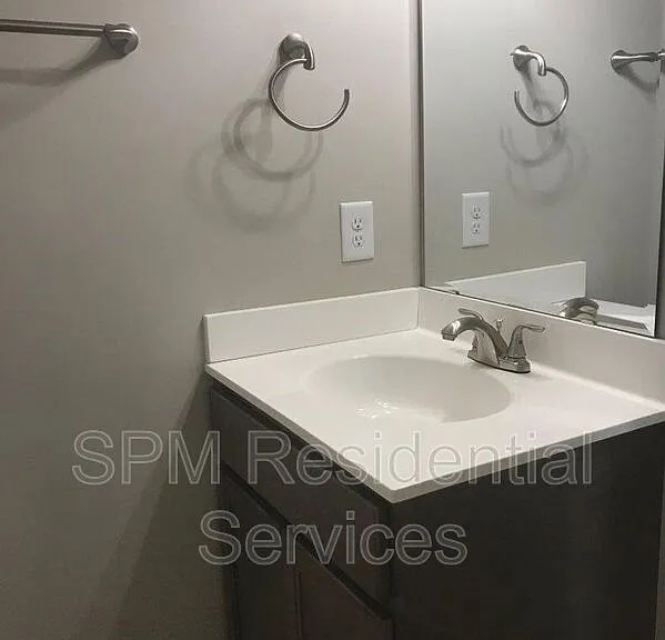 186 Lincoln Place Cir — Photo 8