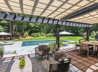 4 Phoebe Scoys Rd, East Hampton, NY 11937