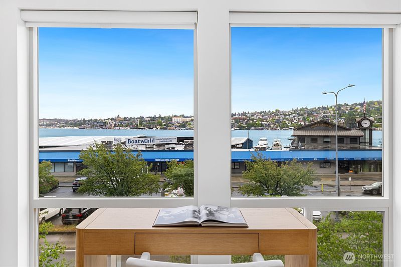 5th image of 2105 Westlake Avenue N #201
