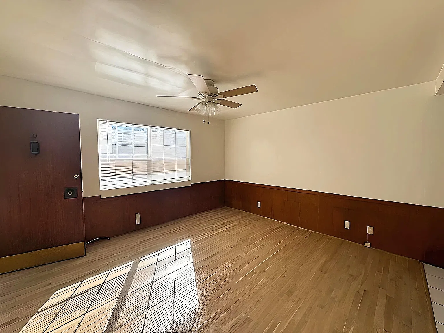 Studio, $1,895 — Photo 1
