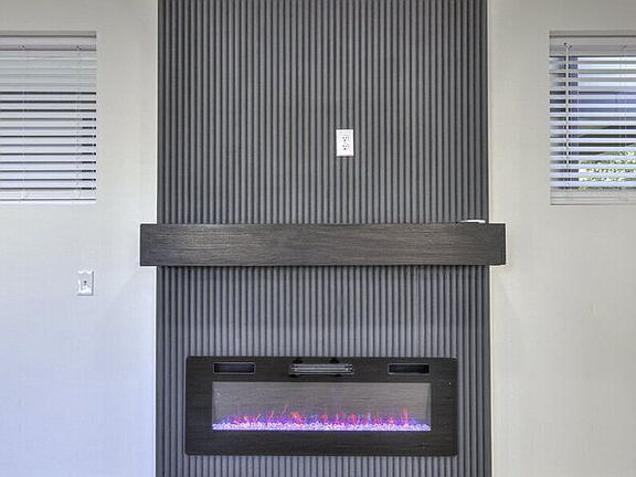 4th image of 402A E Trinity Ln