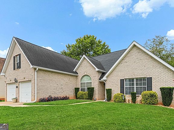 2nd image of 516 Gonzaga Cir