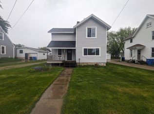 314 S High St, Randolph, WI 53956