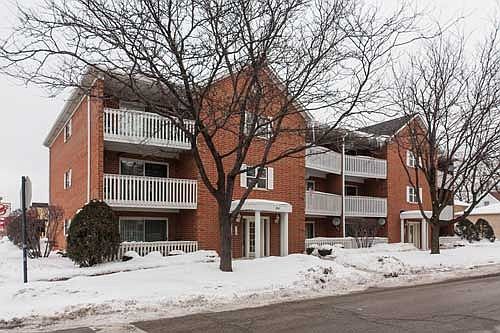 2nd image of 3907 N Harlem Ave APT 101B