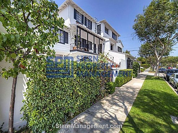 5th image of 363 S Crescent Dr #363