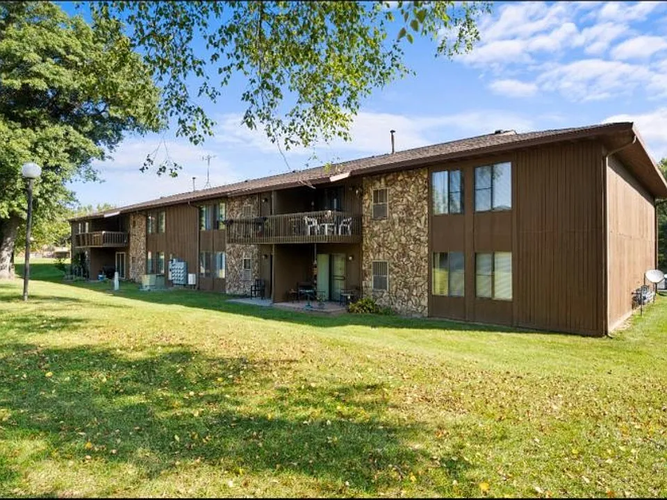 Swanson Court Apartments