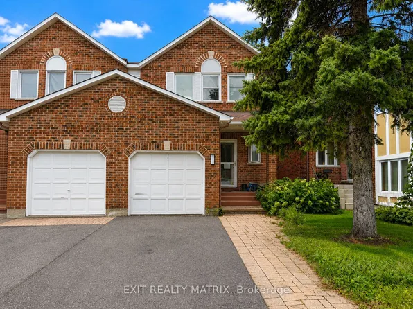 67 Ashpark Cres, Ottawa, ON K1T 3N7