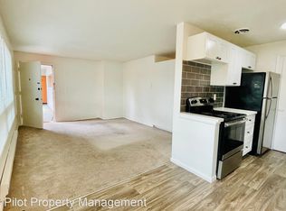 9043 35th Ave SW #1, Seattle, WA 98126