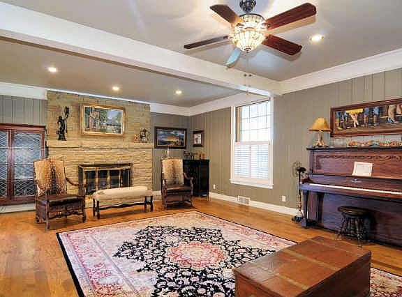5th image of 10017 Woodgrove Dr