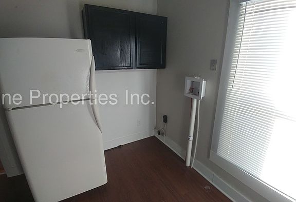 3rd image of 328 S Temple Ave