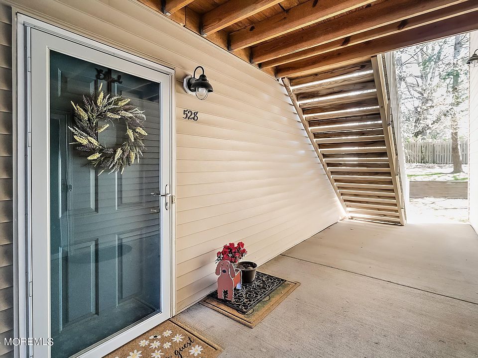 528 Wedgewood Circle, Belford, NJ 07718 Zillow