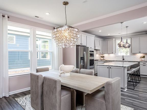 Dining Kitchen Area