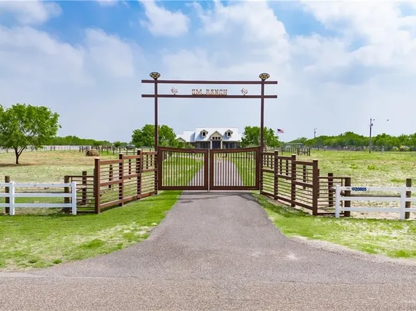 20805 Los Venados Dr, Edinburg, TX 78542