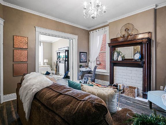 5th image of 105 E Saint Catherine St #1UNITS-1-5