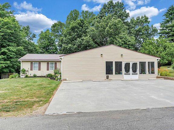 2nd image of 199 Dalewood Ln