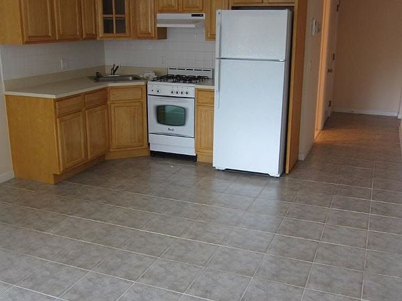 5th image of 2325 30th Dr APT 5D
