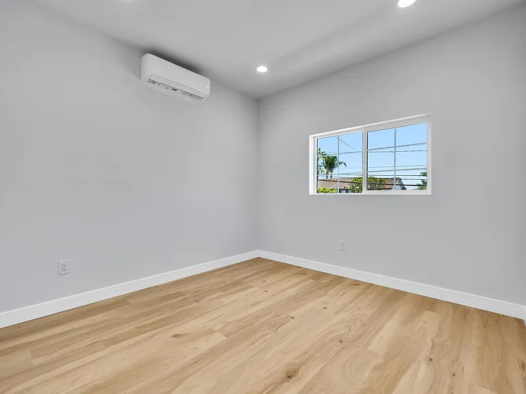 116 N Cornell Ave — Photo 16
