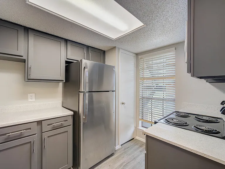 Hidden Oaks Apartments — Photo 70