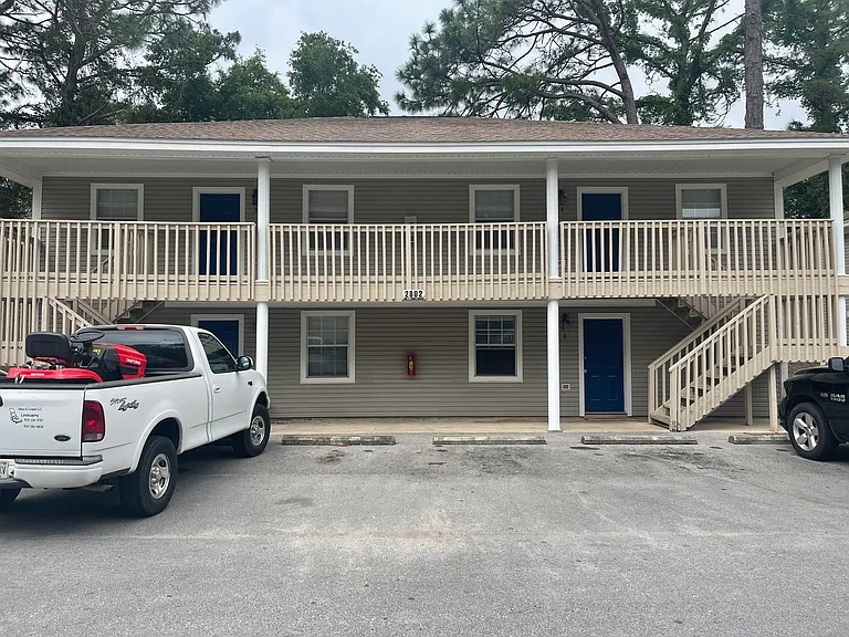 Bradford Place Apartments — Photo 10
