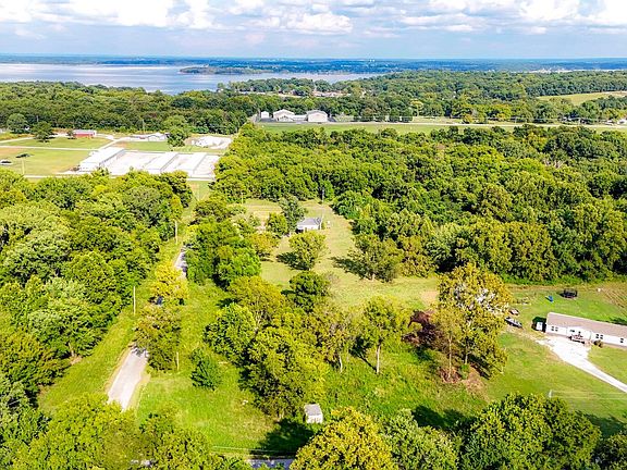 3rd image of S 555 & East Rd #290