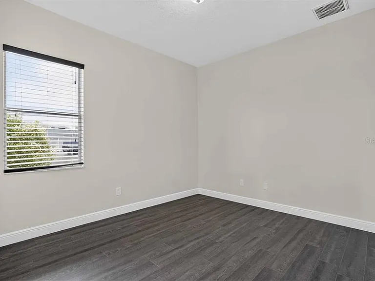 5218 Lake Toscana Dr — Photo 31