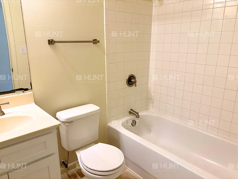 51 Washington Dr — Photo 6