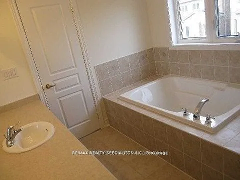 156 Castle Oaks Cross — Photo 5