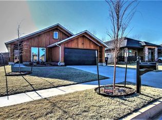 433 Irish Ln, Yukon, OK 73099