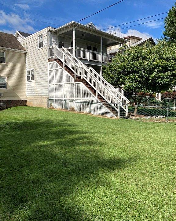 Steps to 2nd floor