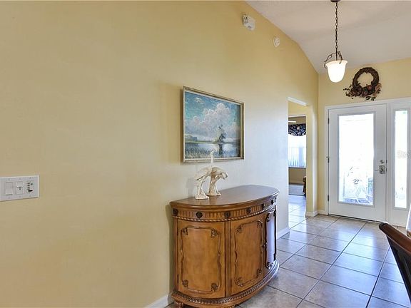 5th image of 2096 Callaway Dr