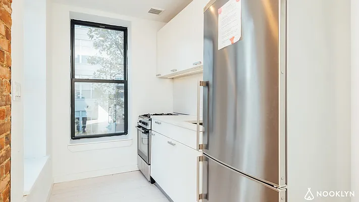 Rented by Nooklyn NYC LLC | media 8