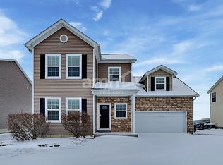 121 Monebrake Dr, Pickerington, OH 43147