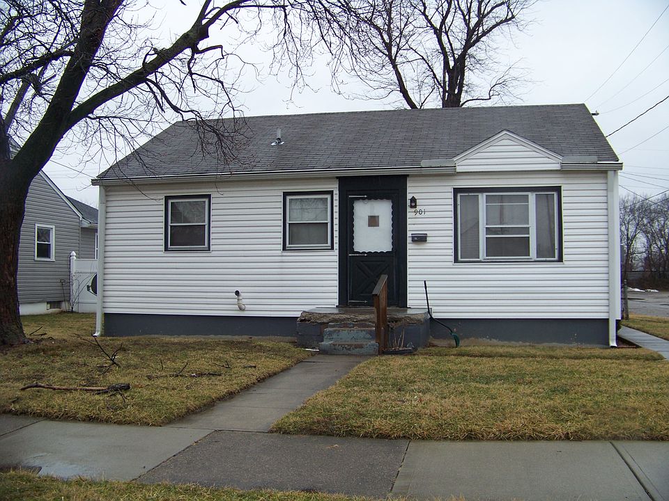 1st image of 901 Corliss Ave