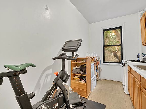 3rd image of 675 Walton Ave APT 2K