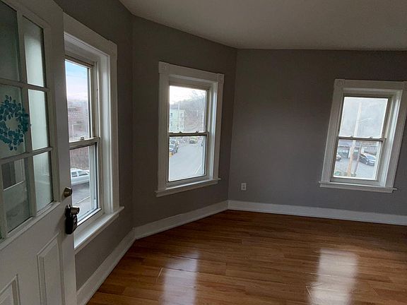 4th image of 26 West St Floor 3