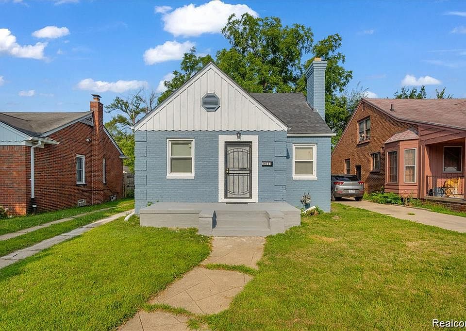 1st image of 16111 Gilchrist St