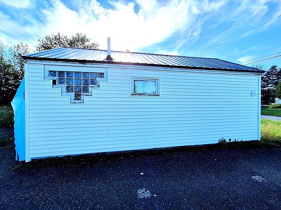 3rd image of 19 Glendale Road