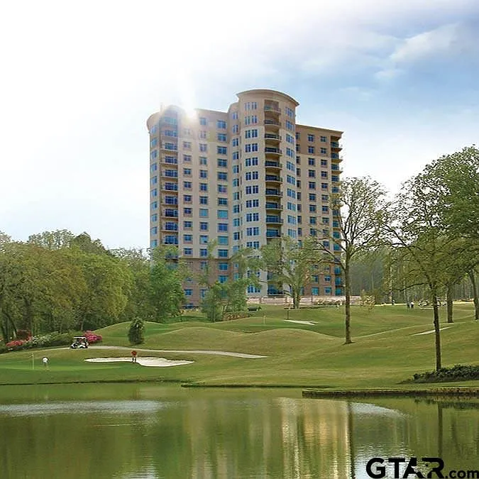 2 bed, 2.0 bath, 1962 sqft, $4,000 — Photo 1