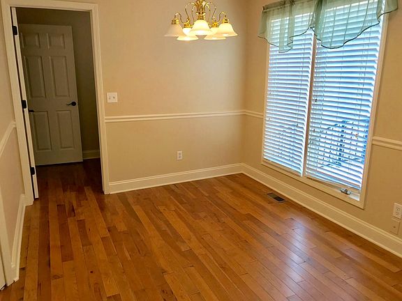 4th image of 35148 White Pine Trl