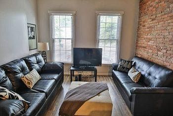 5th image of 871 E Long St