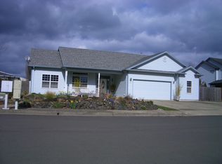 1281 Bernard Dr, Woodburn, OR 97071